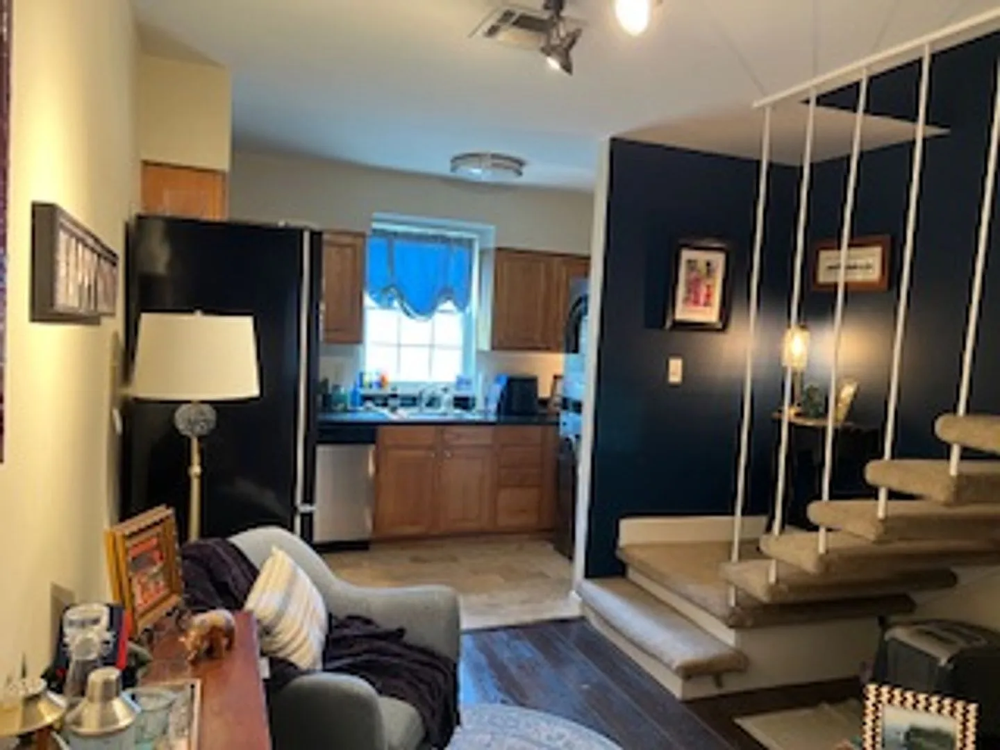 301 Seattle St. Unit 11 — Photo 4