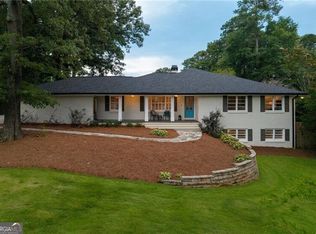 2351 Pangborn Cir, Decatur, GA 30033