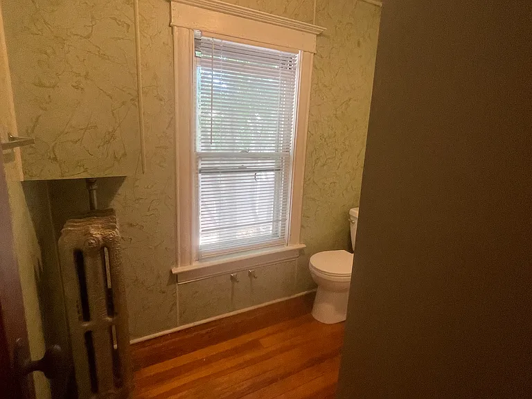 2516 Wirt St — Photo 12