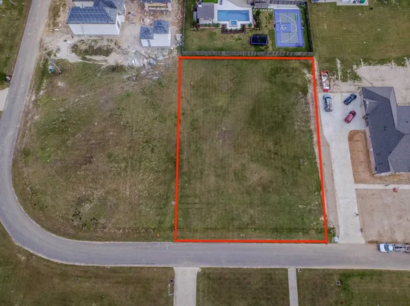 Sonoma Cir, Sulphur, LA 70665