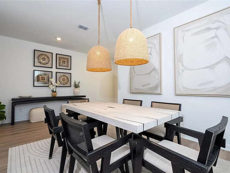 2184 Broadbrook Dr — Photo 24