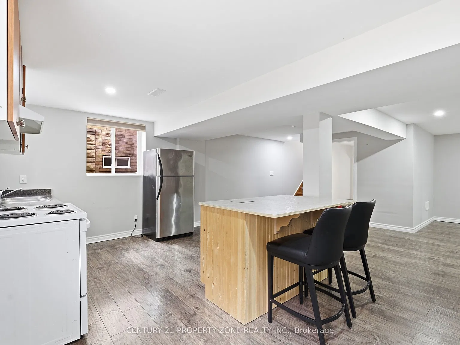 3 bed, $1,850 — Photo 4