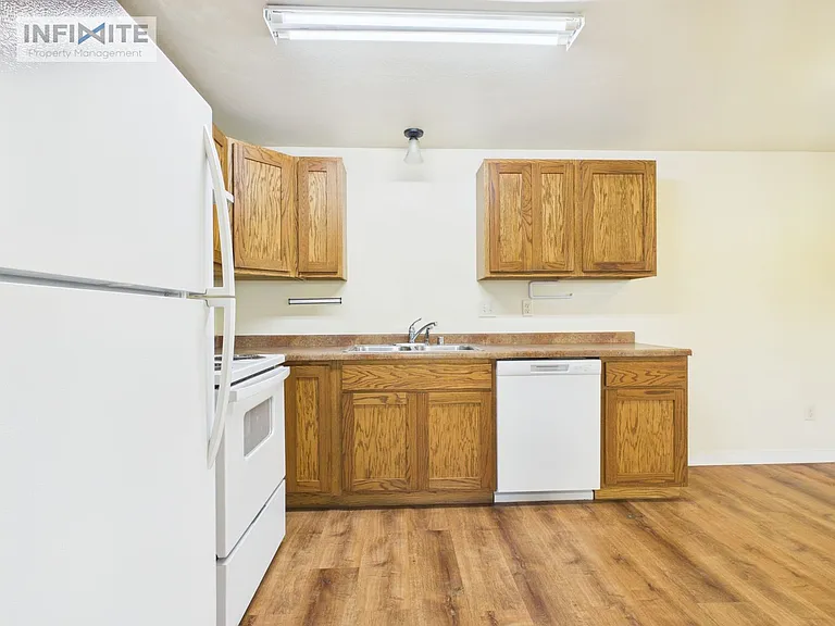 215 S 18th Ave #4 — Photo 15