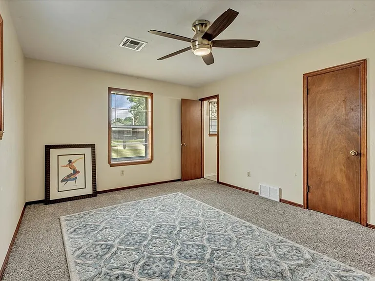 4121 Monica Dr — Photo 11