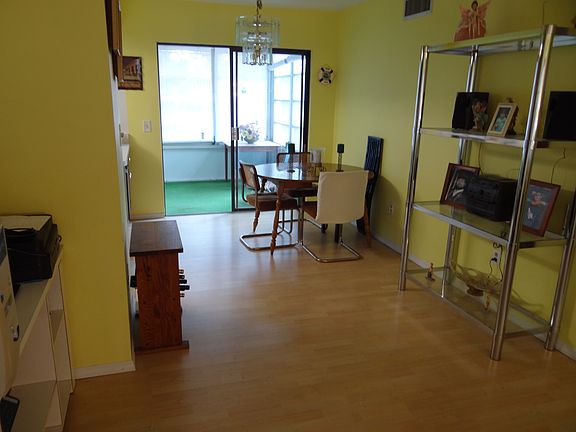 5th image of 4158 Tamiami Trl #G