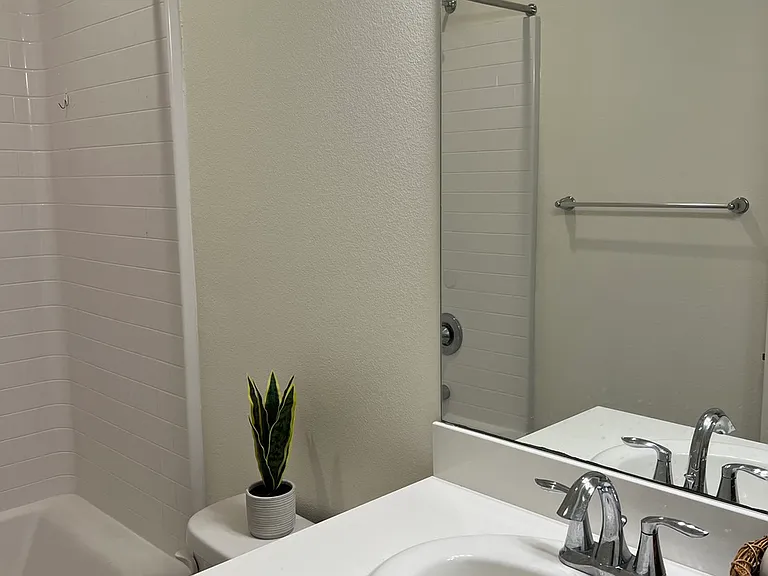 2nd floor, 2nd bathroom