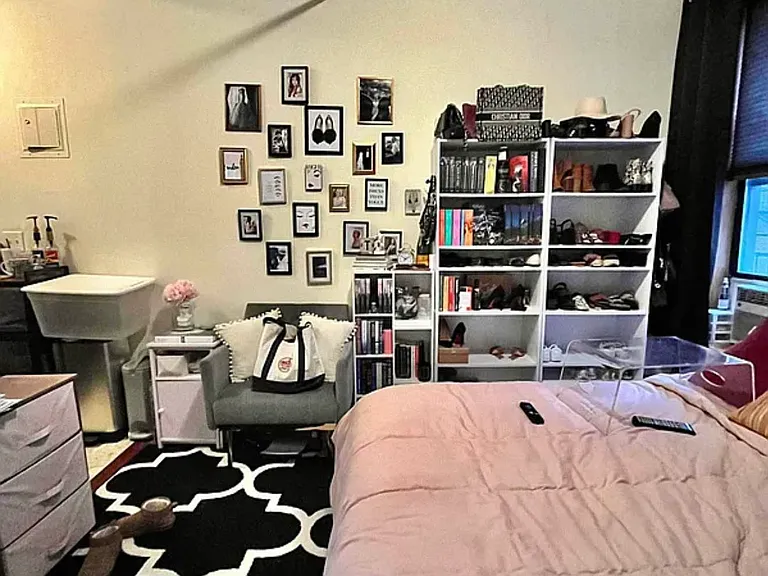 69 W 71st St #3L — Photo 8