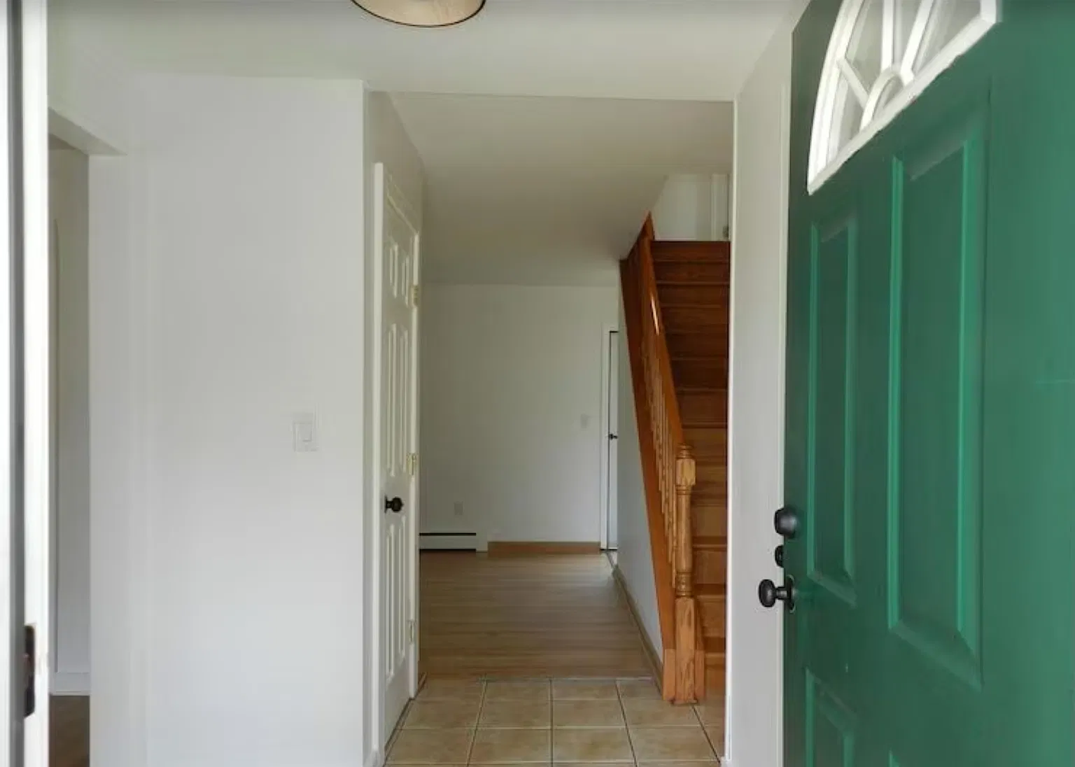 4 bed, 1.5 bath, 2100 sqft, $4,300 — Photo 3