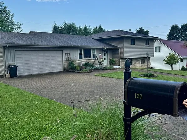 127 Fairview Dr, New Martinsville, WV 26155