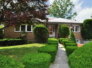 83 Algonquin Rd, Yonkers, NY 10710