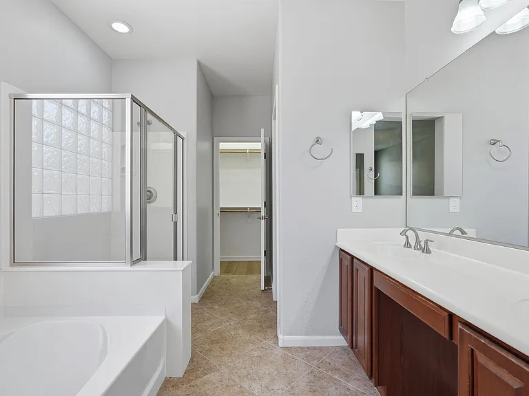 4058 E Bruce Ave — Photo 16