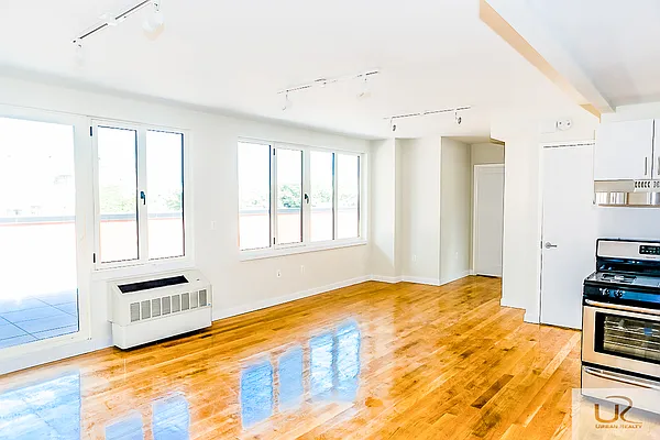 Rented by Urban Realty NYC | media 11