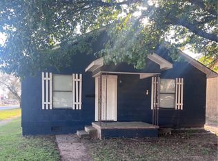 101 SW 8th St, Lindsay, OK 73052
