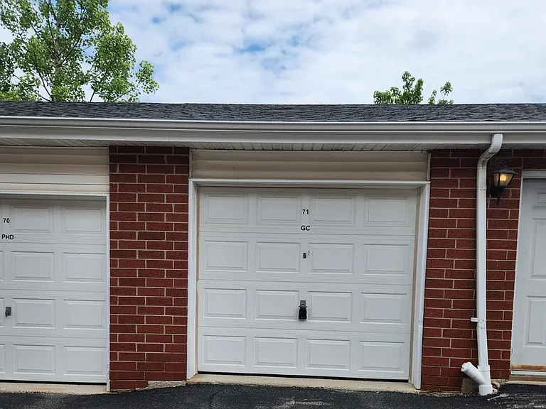 16611 Liberty Cir #1N — Photo 9