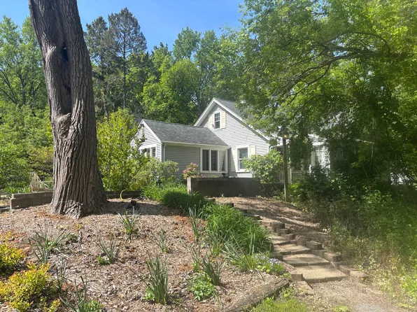 1070 N Warren St, Gary, IN 46403