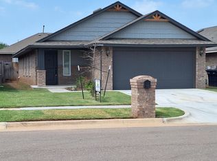 11541 SW 12th St, Yukon, OK 73099