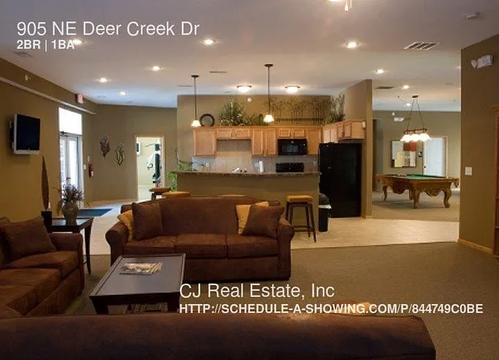 905 NE Deer Creek Dr — Photo 9