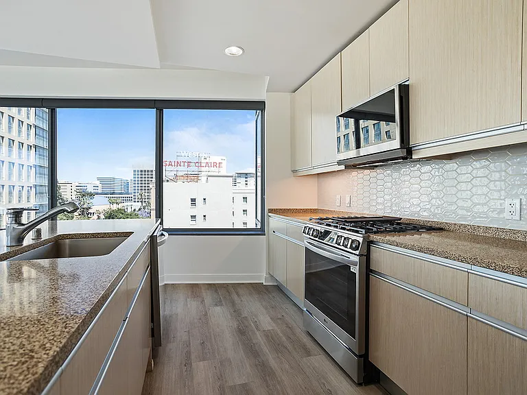 360 Residences — Photo 27