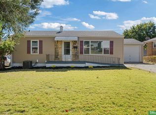 4055 Vernon Ave, Omaha, NE 68111