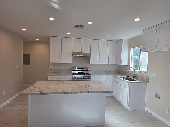 3rd image of 5546 Sulphur Dr