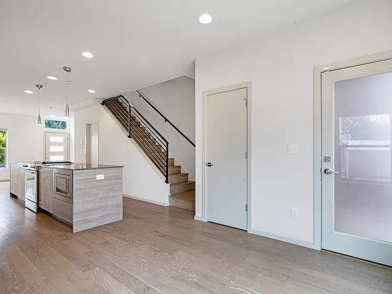 1522 NW 87th St — Photo 14