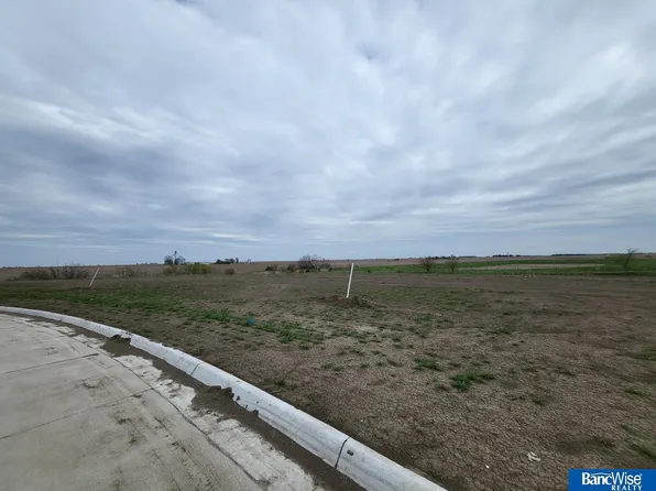 609 Railroad St, Hallam, NE 68368