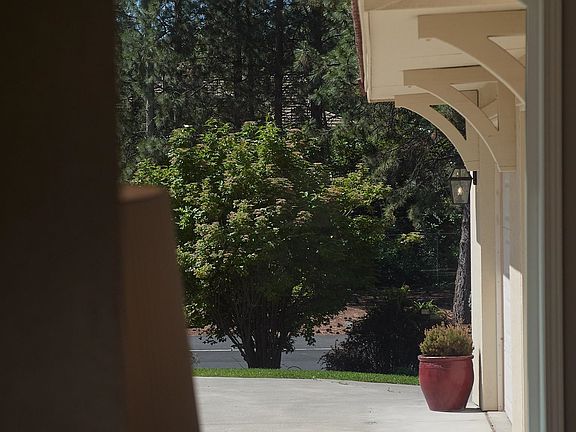 4th image of 2078 S Parkwood Cir
