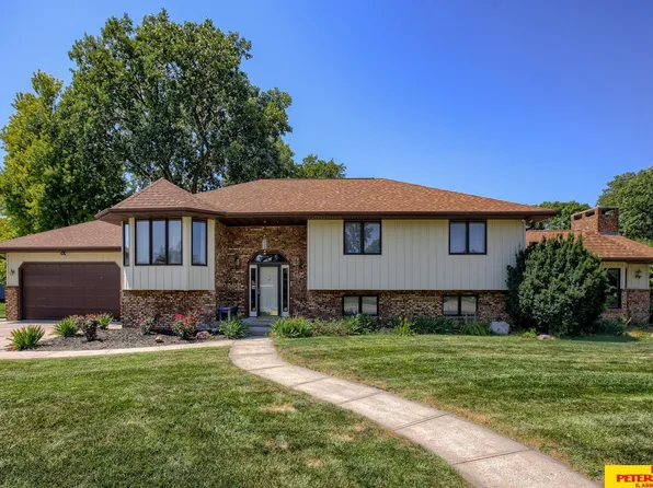 237 Meadow Ln, Schuyler, NE 68661