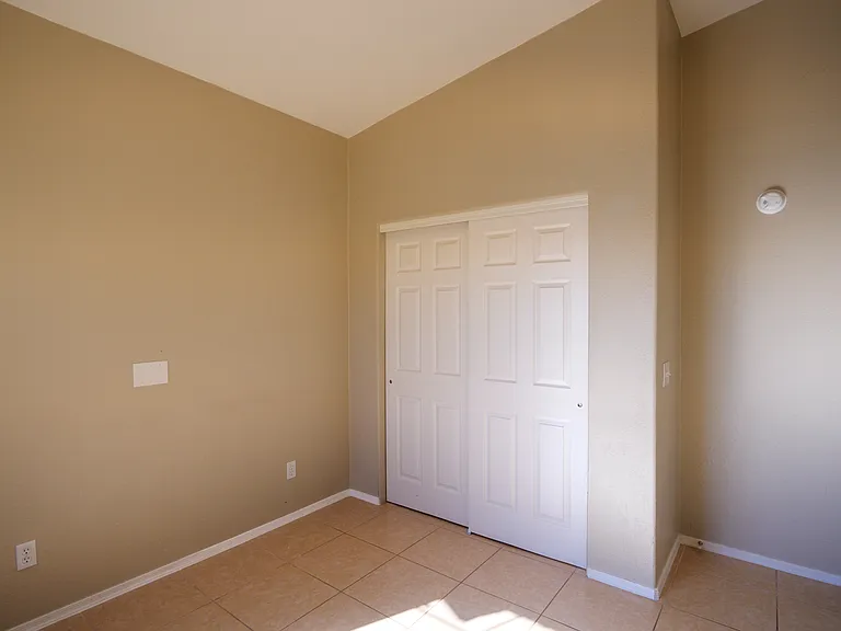 1672 W Wood Crest Ct — Photo 14