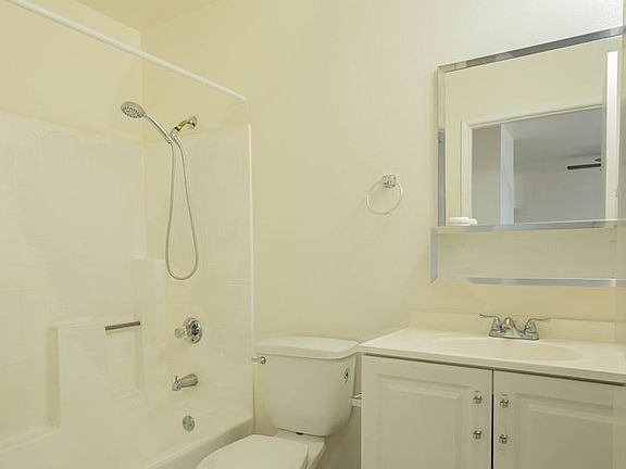5th image of 2816 San Marino St APT 502