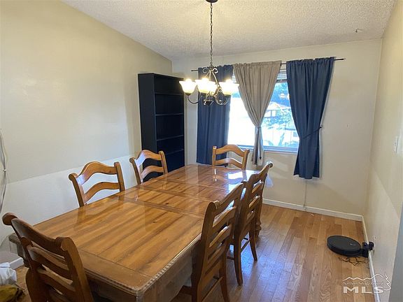 4th image of 875 O'Callaghan Dr