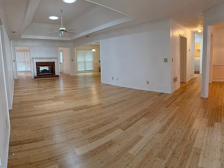 1040 Sunny Field Ct — Photo 15