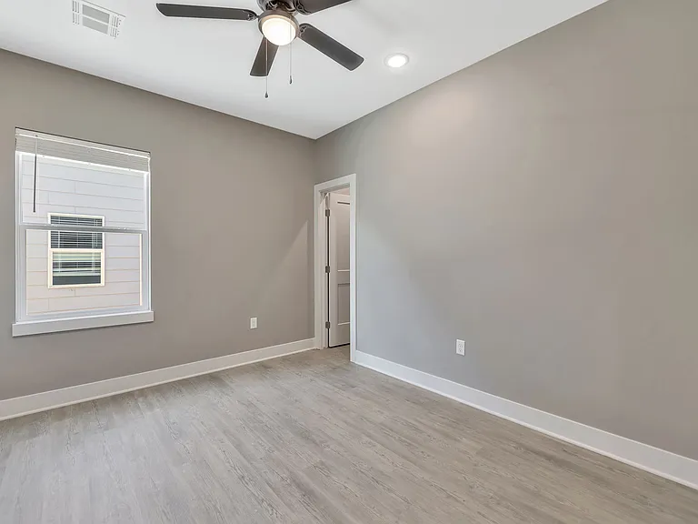 472 Long Path Ct — Photo 19