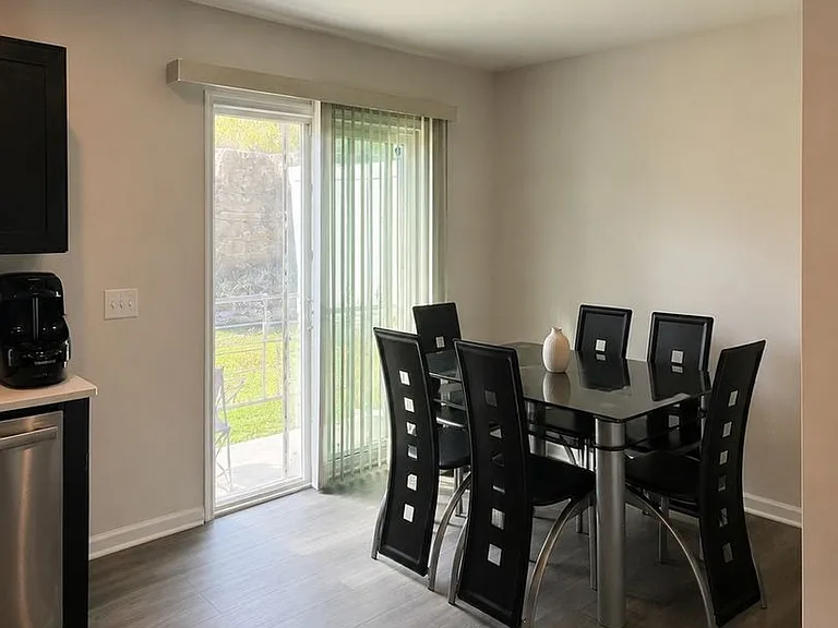 1613 Mountain Ash Ln — Photo 11