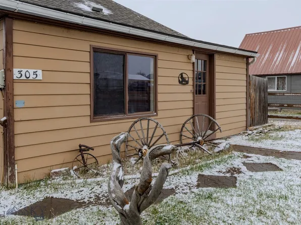 305 1st Ave N, Clyde Park, MT 59018