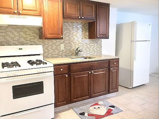 1st image of 1270 Ovington Ave #1