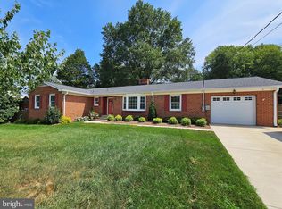 8813 Weems Rd, Manassas, VA 20110