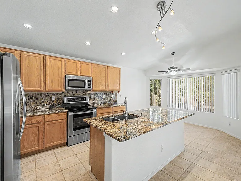 17807 N Juneberry Dr — Photo 18