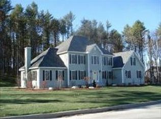 56 Post Rd, Hooksett, NH 03106