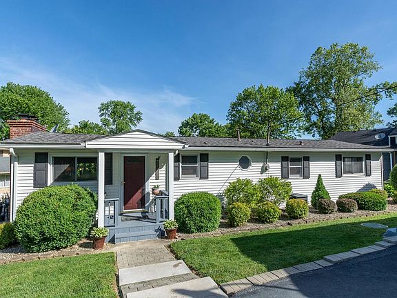3rd image of 6458 E Southshore Dr