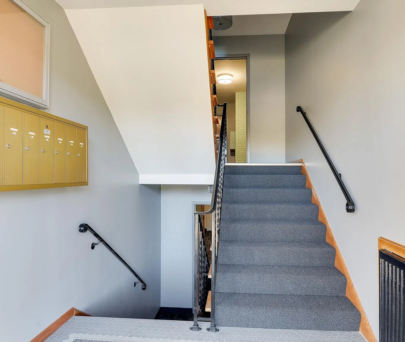 3400 Tyler St NE — Photo 2