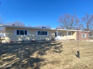 1123 3rd St NW, Watertown, SD 57201