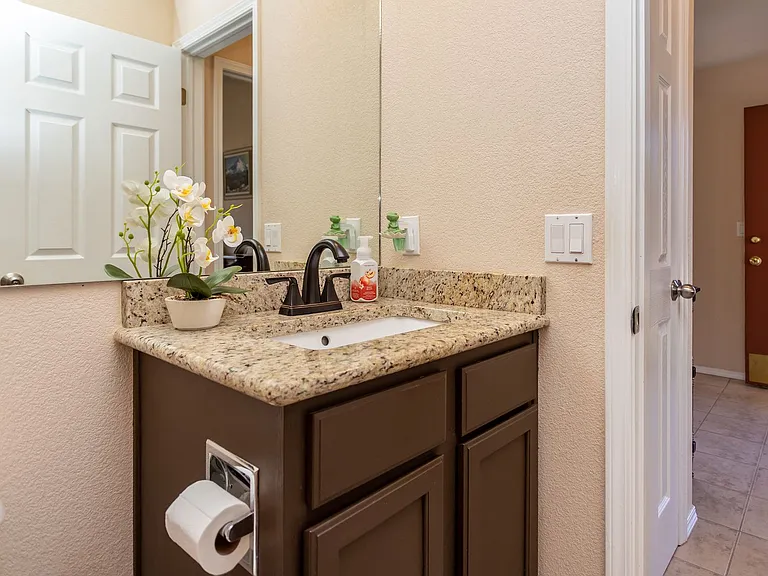 5712 Stable Ct — Photo 10