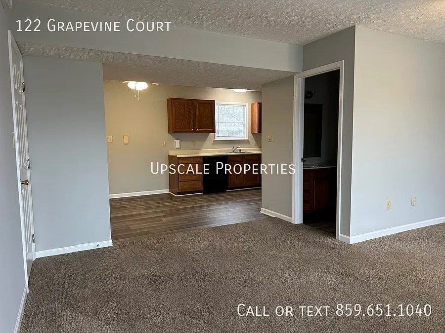 122 Grapevine Court — Photo 2