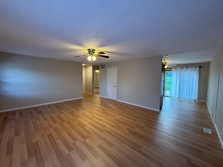 34 Beacon Ave — Photo 5