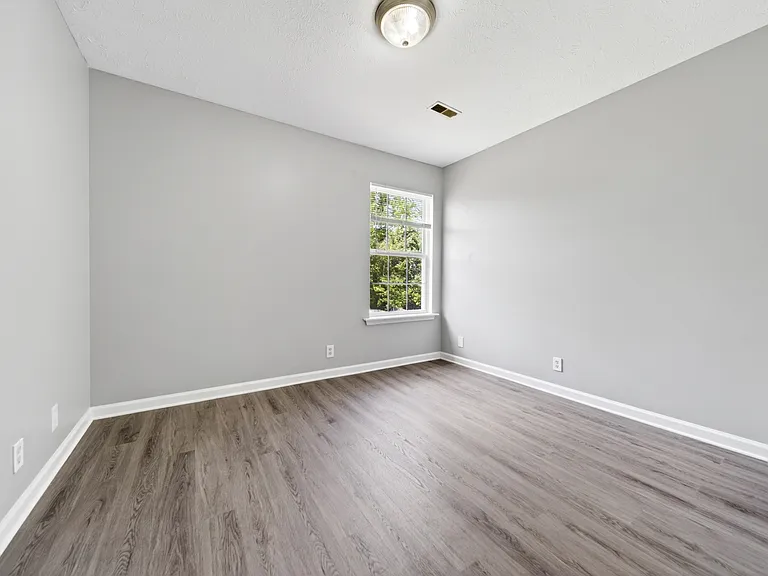 998 Tom Hailey Blvd — Photo 34