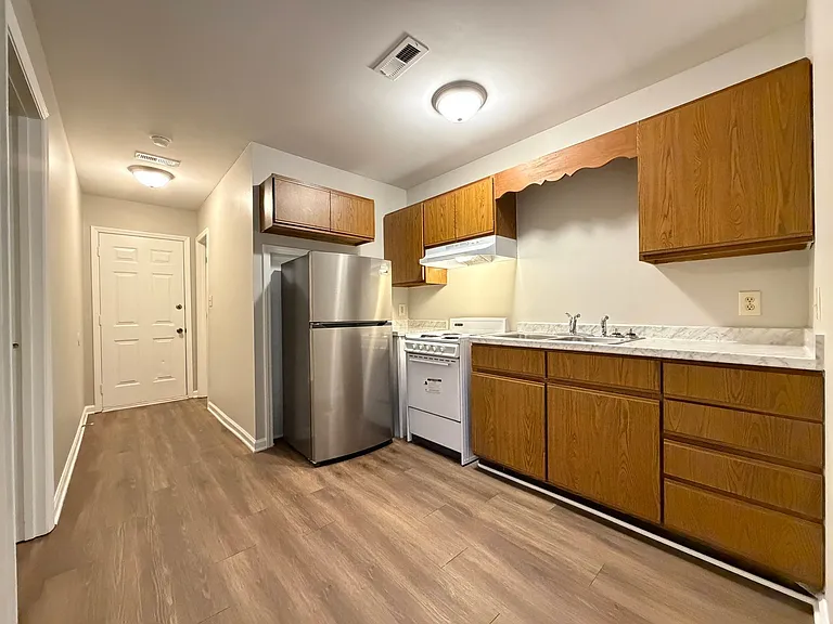 221 Quintas Ave #B — Photo 15