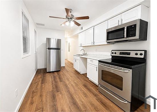 1st image of 318 N Paca St #3