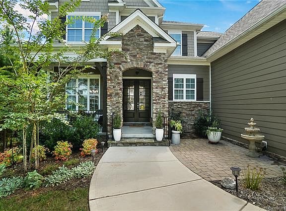 4th image of 208 Waterford Dr