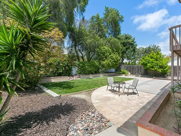 3428 Meadow View Dr — Photo 31